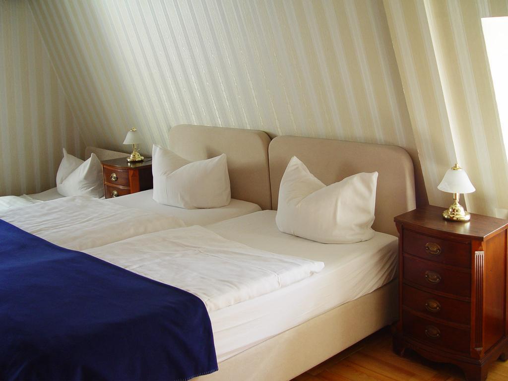 Hotel Altes Hafenhaus 로스토크 객실 사진